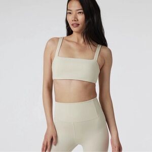 Vuori Evolve Square Neck Bra LIKE NEW